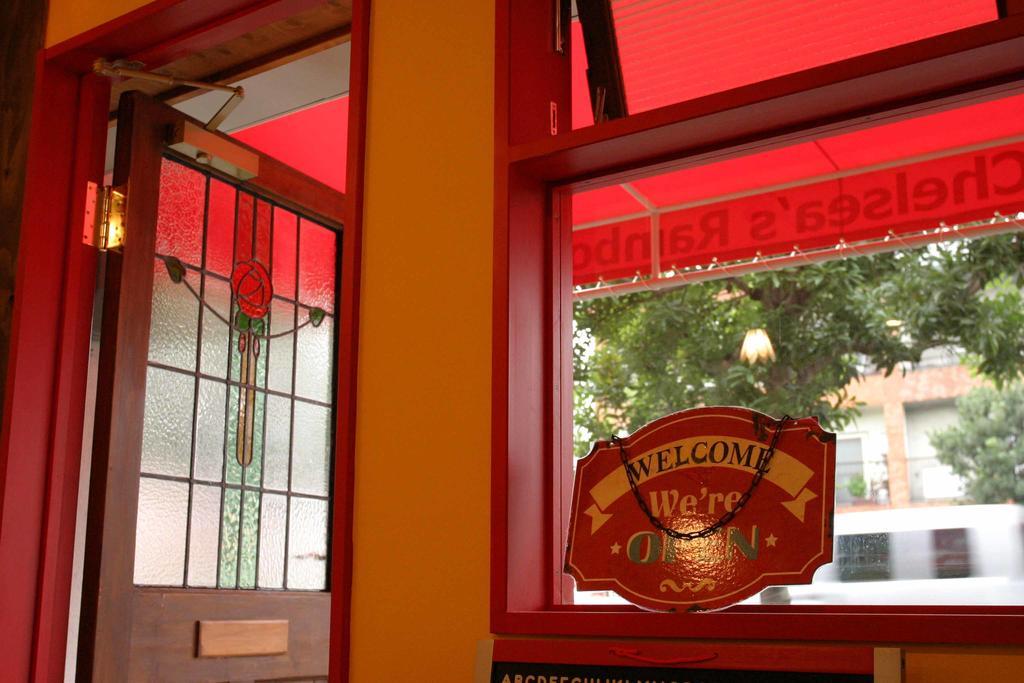 Yadocafe Chelsea'S Rainbow B&B Осака Екстериор снимка